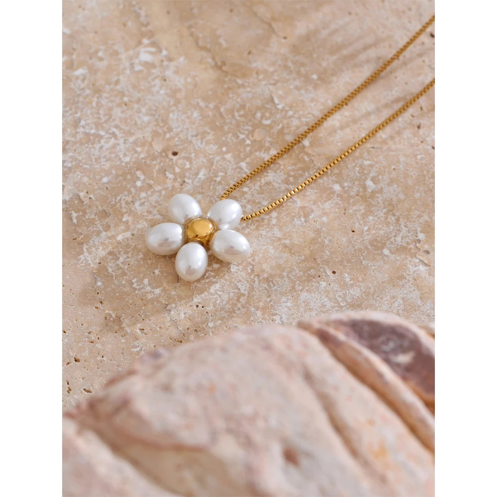 Stainless Steel Simulated Pearl Flower Chic Necklace