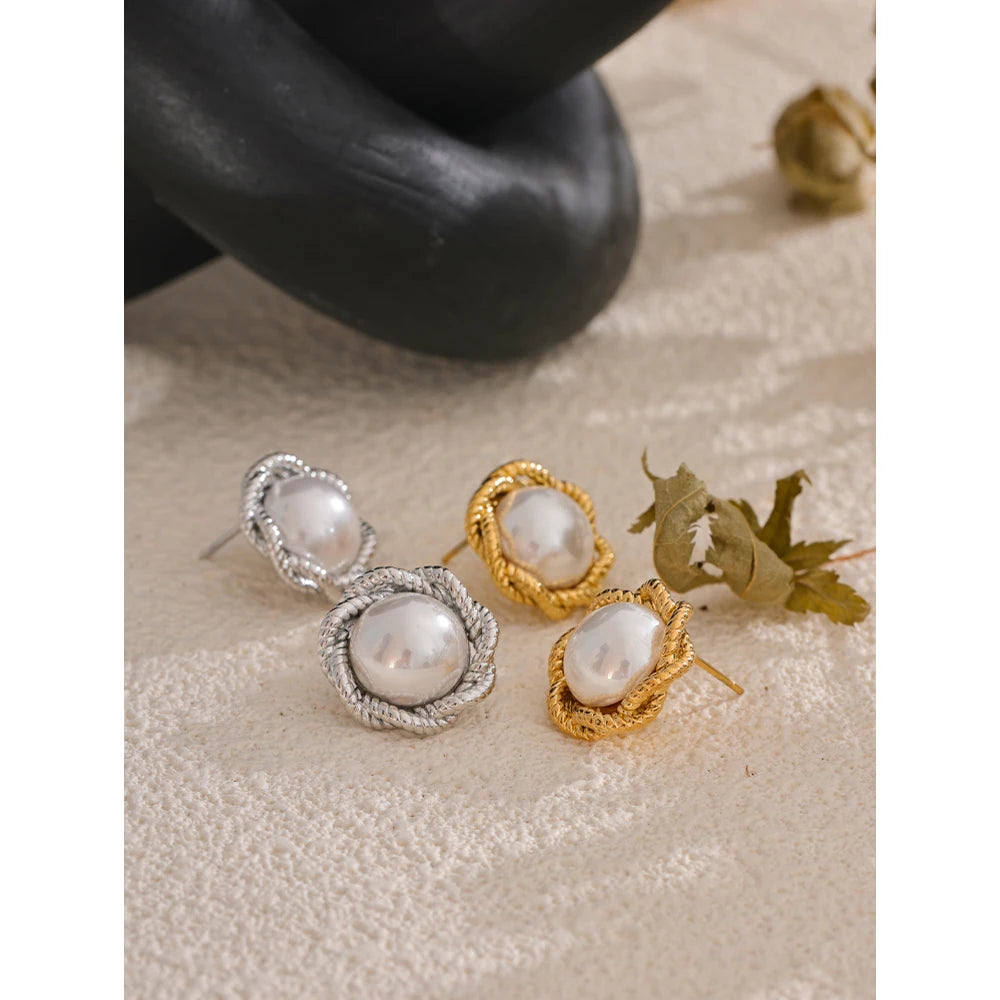 Simulated-Pearl Round Flower Stud Earrings