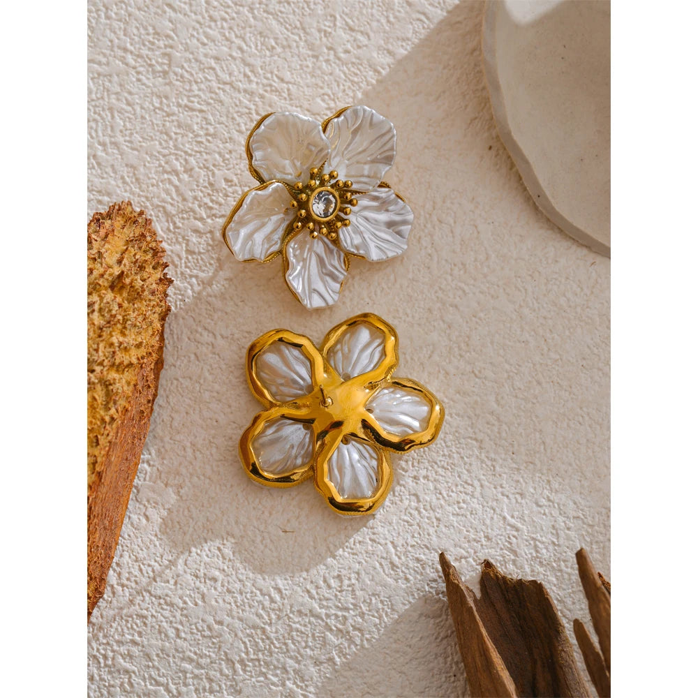 Waterproof Exclusive Stainless Steel Resin Flower Fashion Stud Earrings